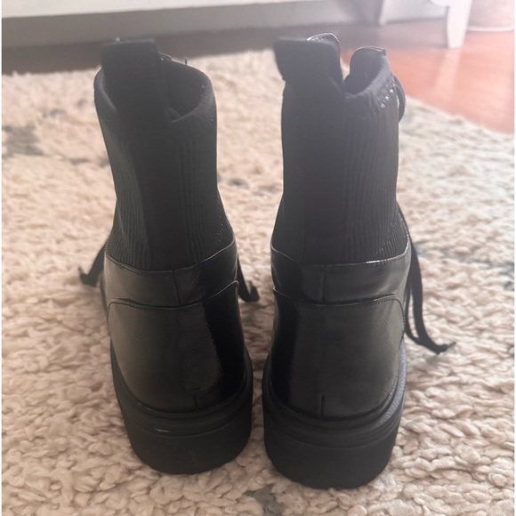 Combat shiny lug heel lace up boots. - Picture 5 of 7